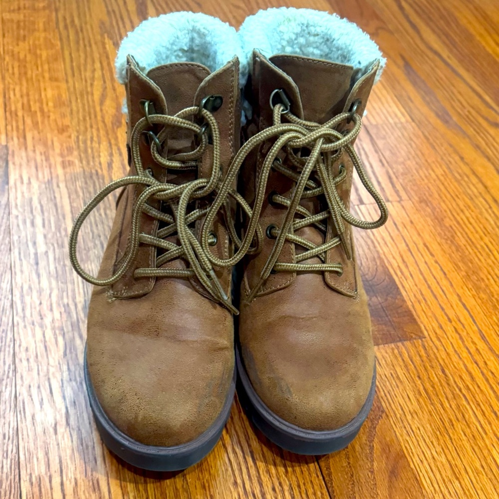 Cliffs by White Mountain Womens Brown Hiking Boots - sz. 8M